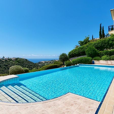 4 Bedroom Villa Helidoni With Private Infinity Pool, Aphrodite Hills Resort Куклія Екстер'єр фото